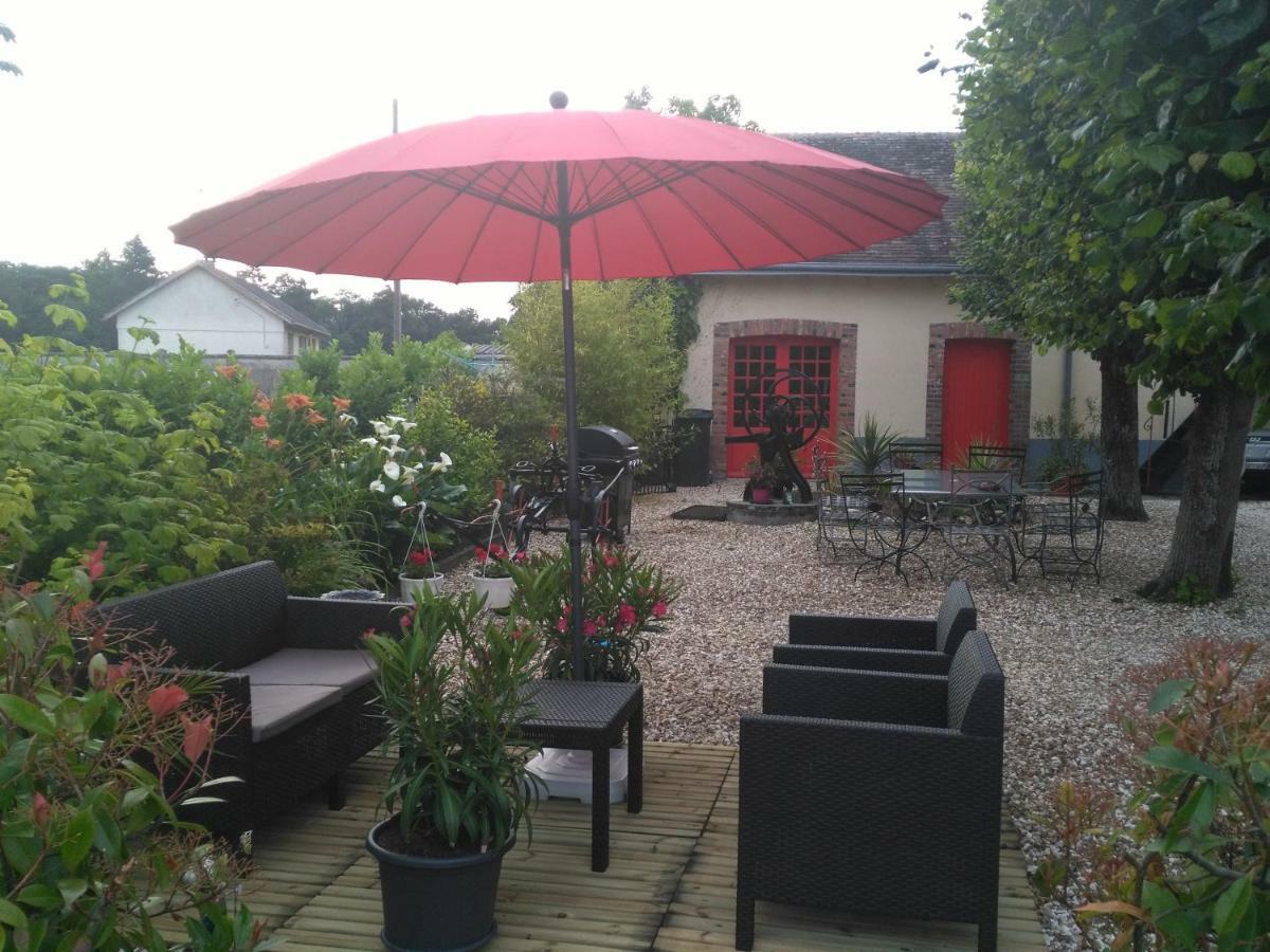Ferienwohnung La Cite Des Abeilles Villemandeur Exterior foto